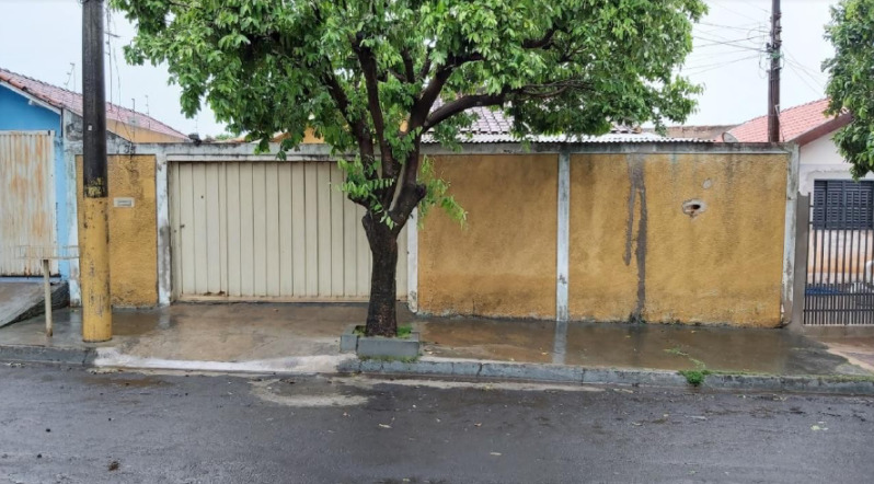 Ourinhos/SP - Imóvel residencial Terreno com 200,00m2 Casa e - leilão extrajudicial - Ourinhos SP - lance mínimo R$ 176.000