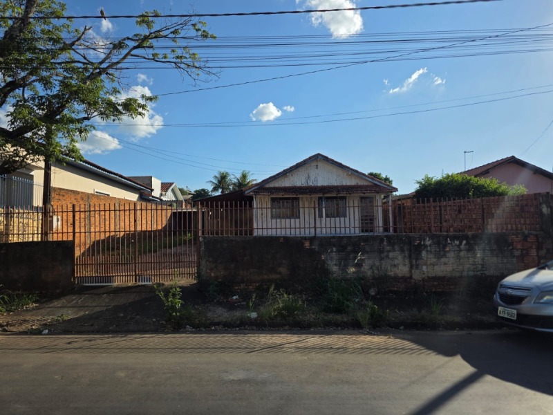 Carlópolis/PR - Terreno urbano em Carlópolis - PR Frente/Tes - leilão extrajudicial - Carlópolis PR - lance mínimo R$ 112.000