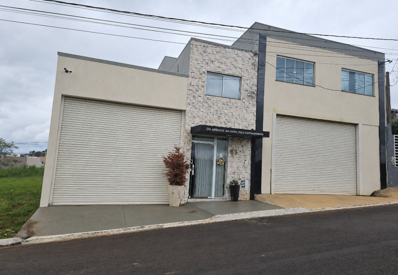 IMÓVEL COMERCIAL COM 360m² EM TERRENO DE 315m² - ITATINGA - SP