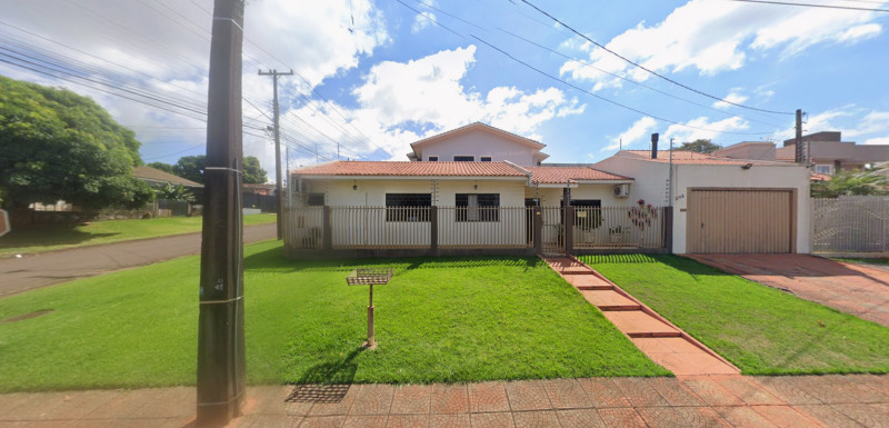 Foto de IMOVEL RESIDENCIAL COM 130m² em TERRENO DE 200m² - CASCAVEL - PR