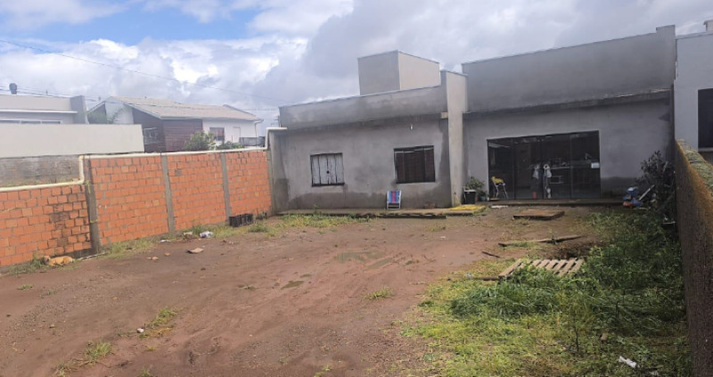 Casa com aprox. 100m² em terreno de 457,89m² (Xanxerê-SC) - Lote 001 (ID 1823)