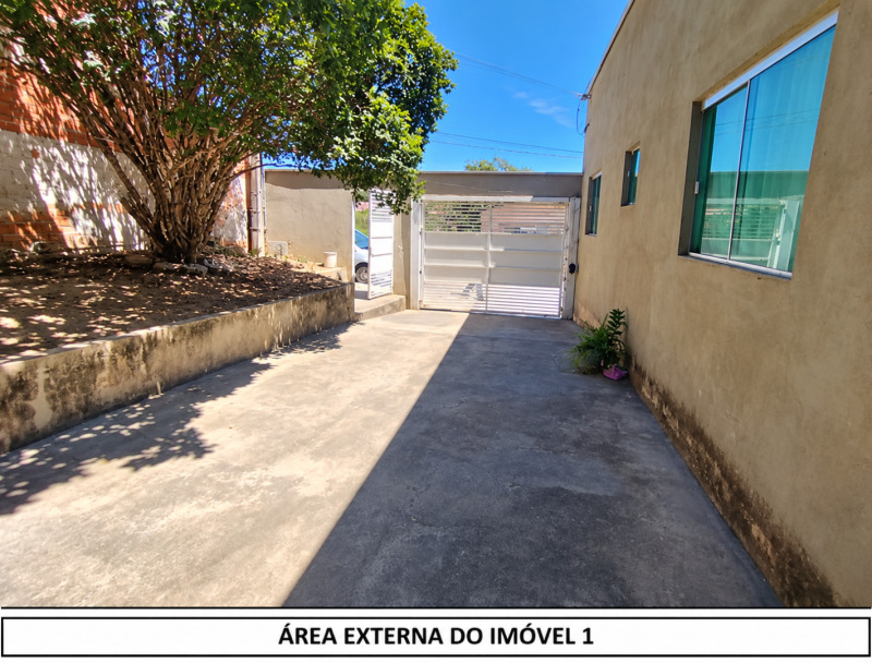 Casa com 4 quartos no Santa Terezinha (foto 3 de 18)