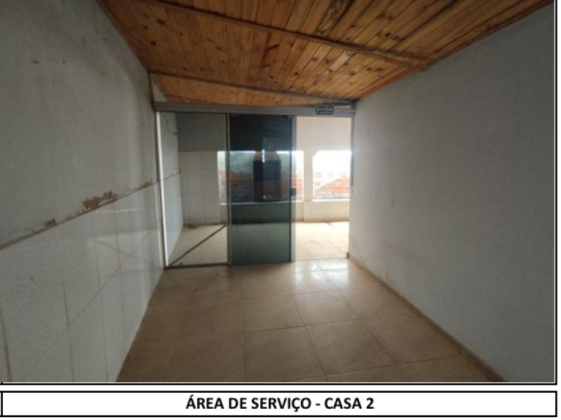Casa com 4 quartos no Santa Terezinha (foto 16 de 18)