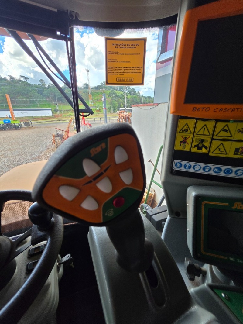 Foto 10 de 31: Pulverizador Autopropelido Stara 2300 Hydro 4x4 2014