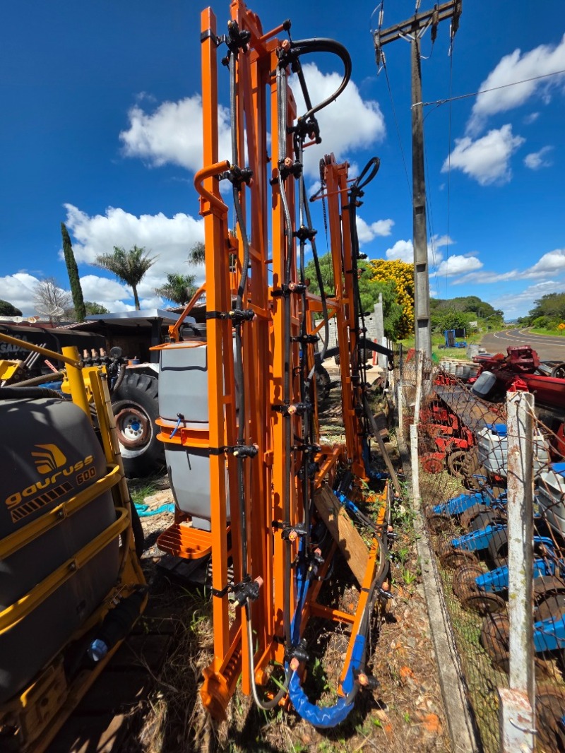 Foto 9 de 28: Pulverizador Jacto Condor 800 ano 2019