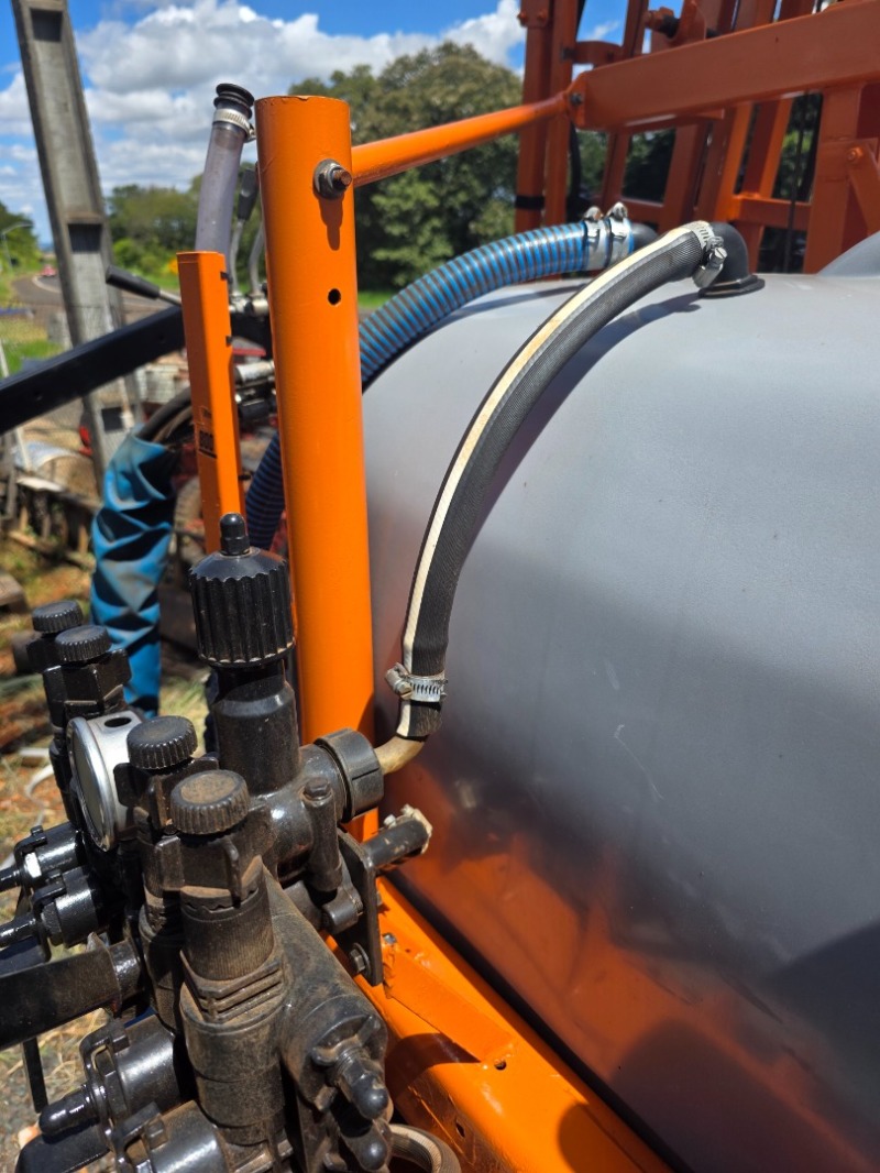 Foto 24 de 28: Pulverizador Jacto Condor 800 ano 2019