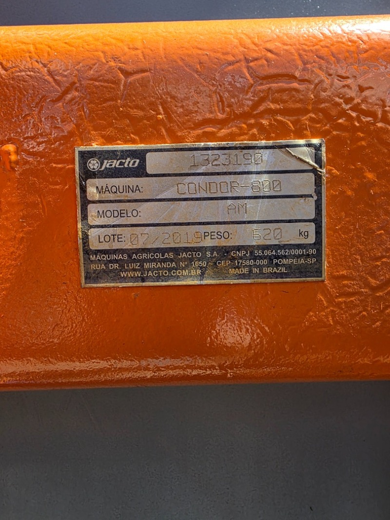 Foto 28 de 28: Pulverizador Jacto Condor 800 ano 2019