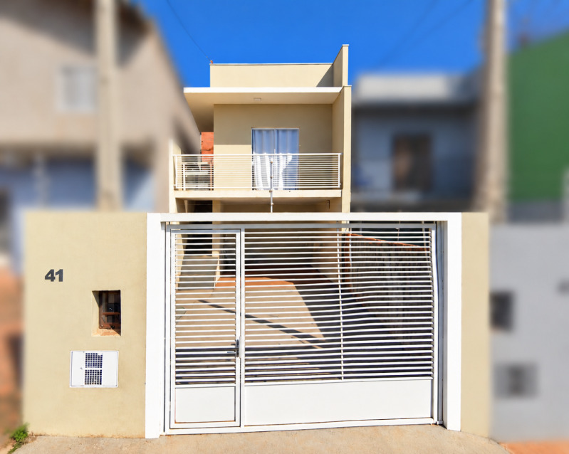 Casa com 2 quartos no Centro (foto 2 de 6)