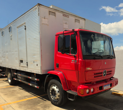 Caminhão Mercedes Bens modelo 1718 ano/modelo  2011/2012 (Toco com Baú) Data: 10/07/2026 (sexta-feir